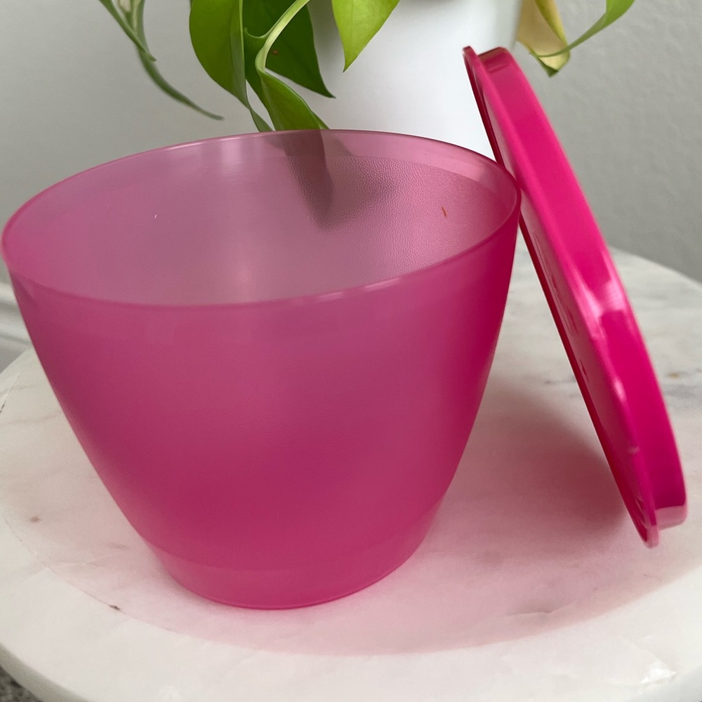 Tupperware Set - Picture 11 of 13
